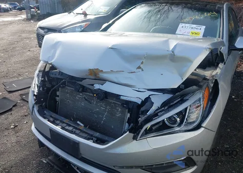 2015 Hyundai Sonata Limited z USA, uszkodzony, nr VIN 5NPE34AF4FH081569